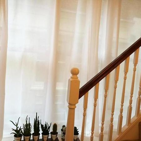 Lovet Homestay Londen Buitenkant foto