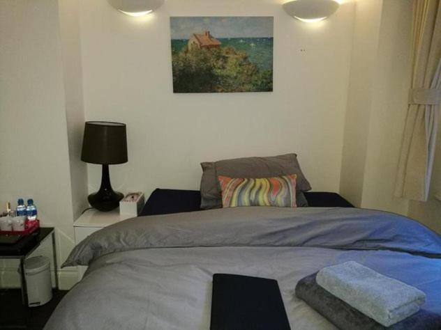Lovet Homestay Londen Buitenkant foto